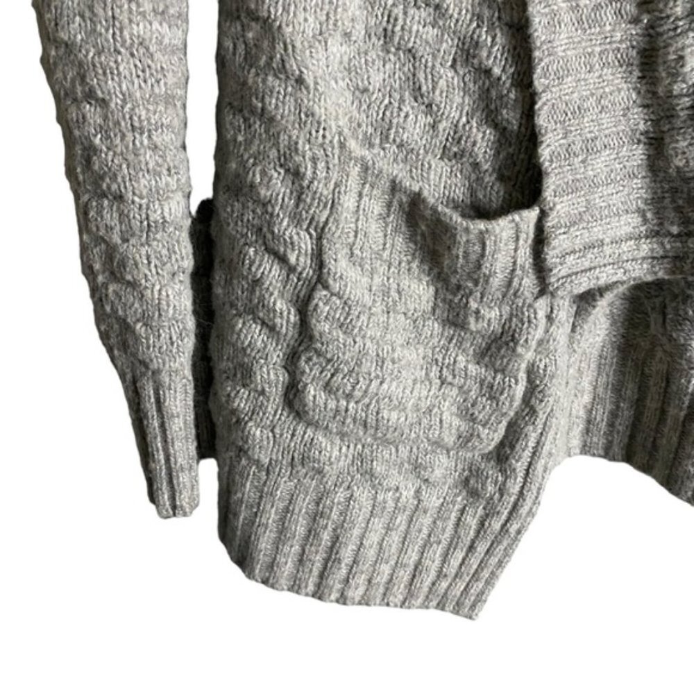 Talula Women's Light Gray Cable Knit Open Front Cardigan - Picture 4 of 8
